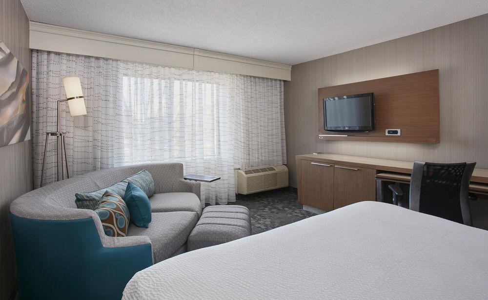 Courtyard by Marriott Pontiac Bloomfield Pet Policy