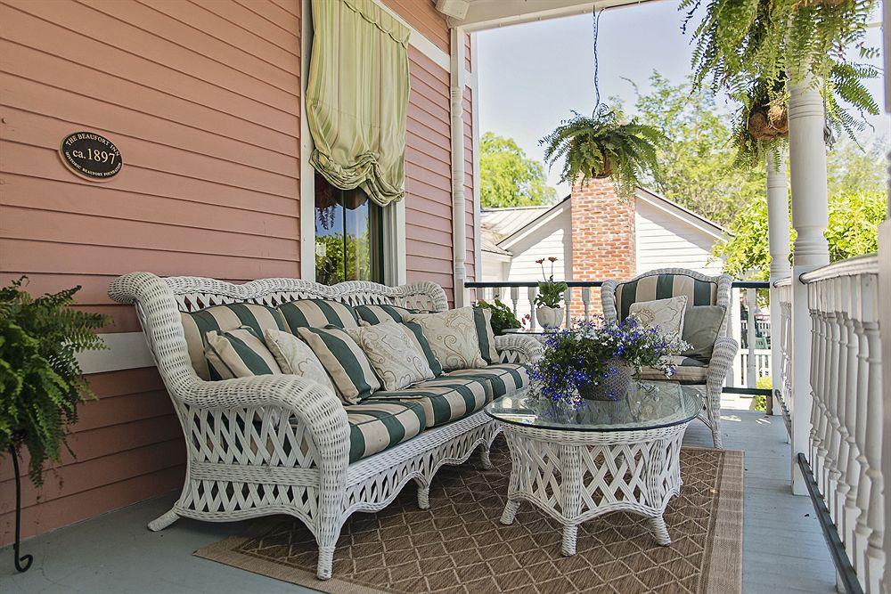 The Beaufort Inn Pet Policy