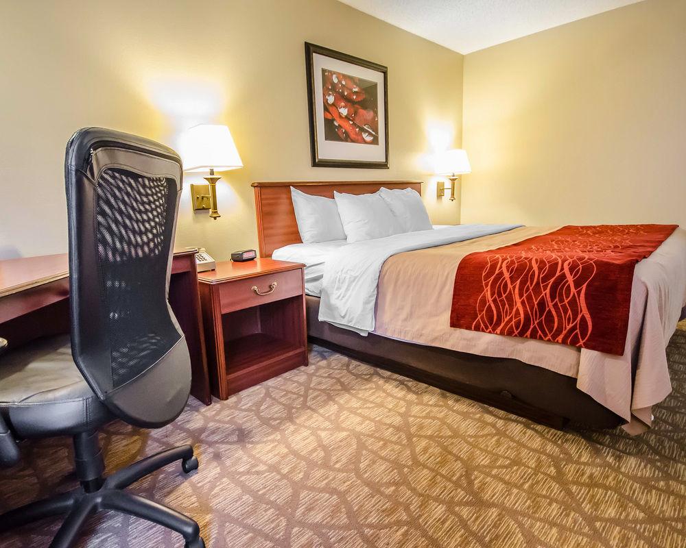 Comfort Inn East Evansville Pet Policy