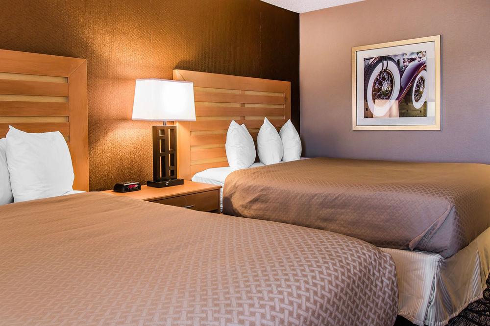 Quality Inn And Suites Detroit Warren Tech Center Pet Policy