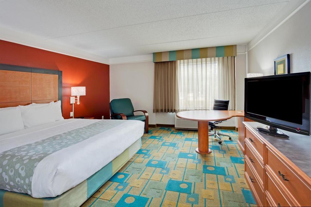 La Quinta Inn Suites Ocala Pet Policy