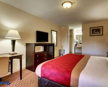 econo lodge keesler afb