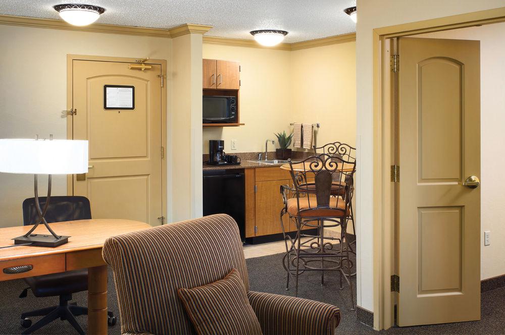 Pet Friendly Hotels in Sioux Falls, SD BringFido