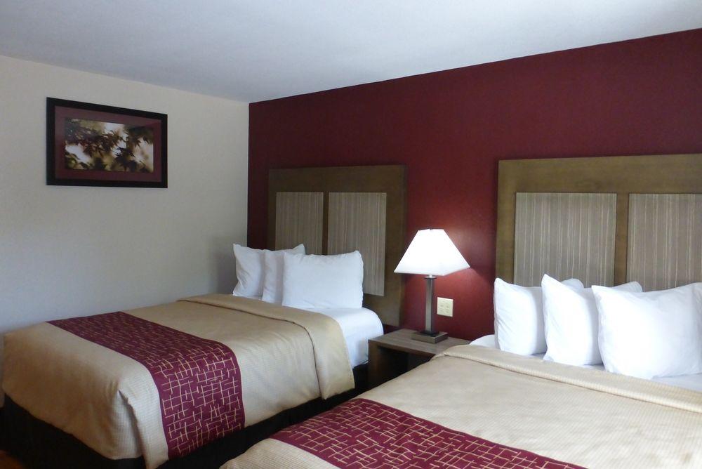 Red Roof Inn Neptune Pet Policy