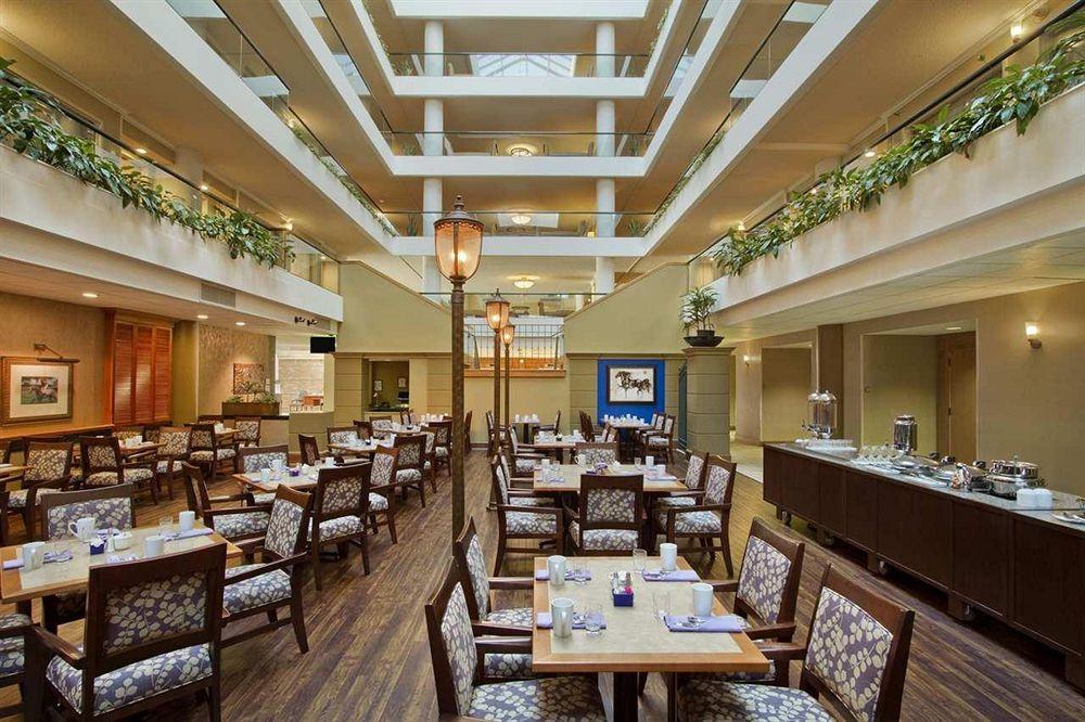 Embassy Suites by Hilton Lexington Green Pet Policy