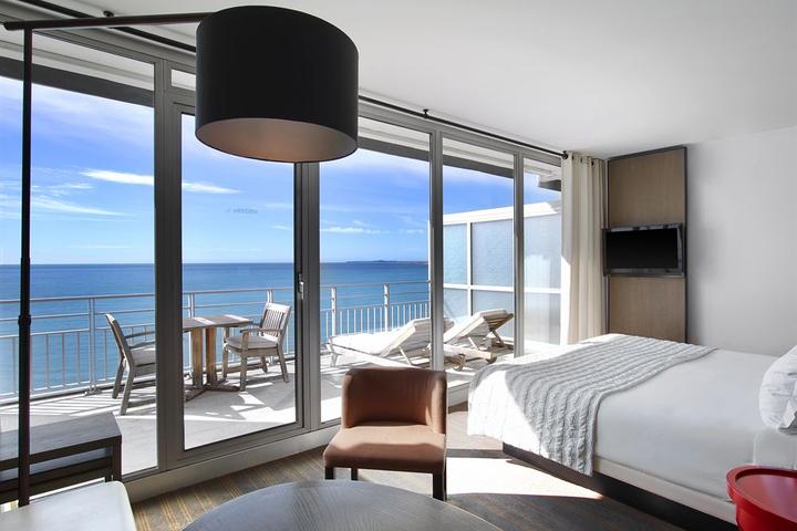 Pet Friendly Hotels In France Bring Fido