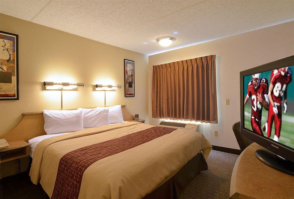 Pet Friendly Hotels In Lansing Mi Bringfido