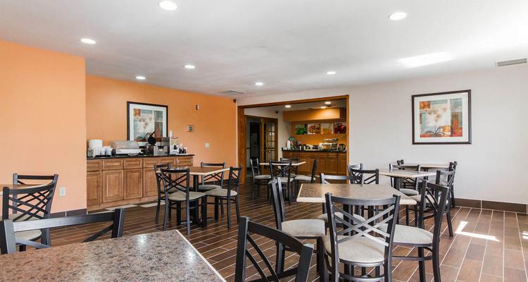 Quality Inn And Suites Stoughton Pet Policy