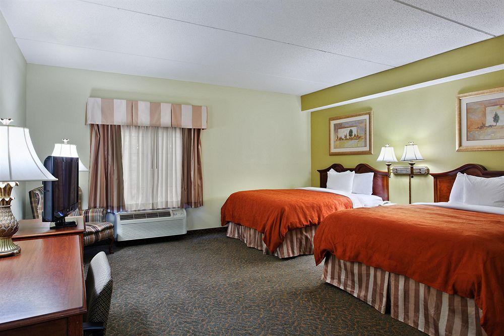 Country Inn Suites By Carlson Raleigh Durham Airport Nc Pet Policy