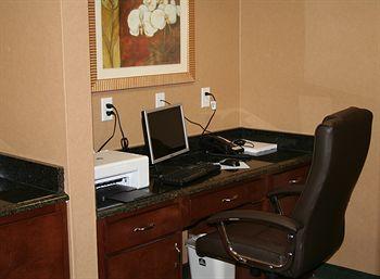 Best Western Plus Olive Branch Hotel Suites Pet Policy