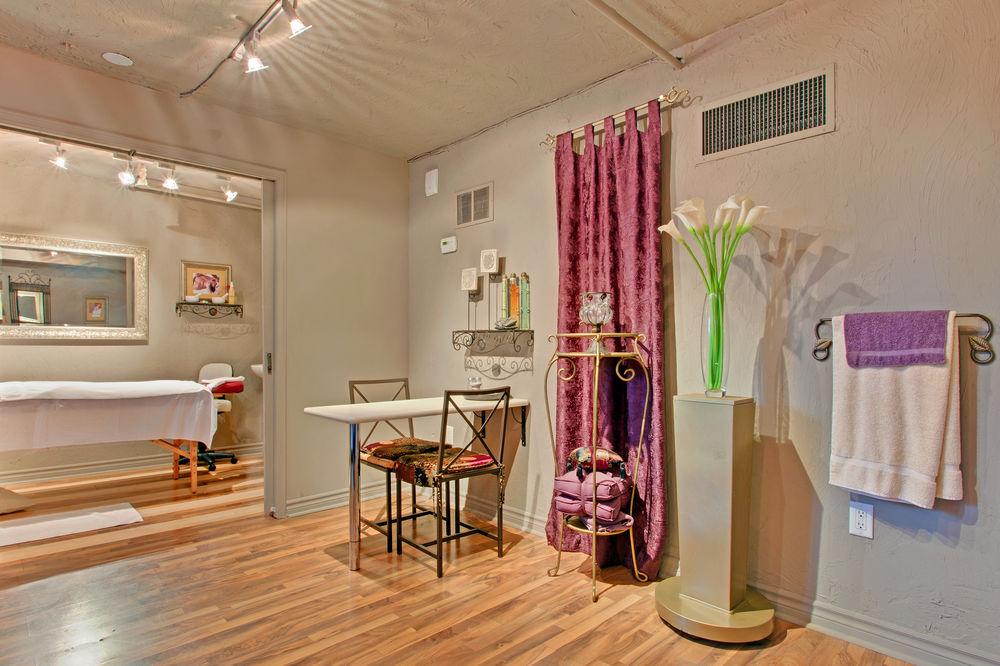 Holiday Inn Toronto Yorkdale Pet Policy