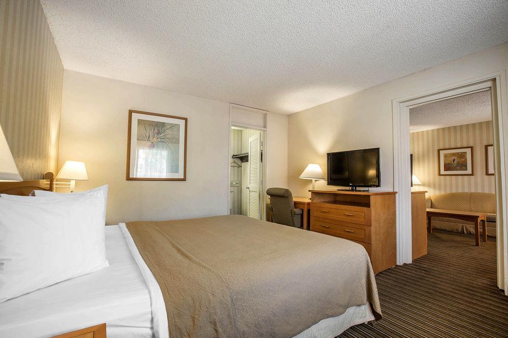 Travelodge By Wyndham Palm Springs Pet Policy