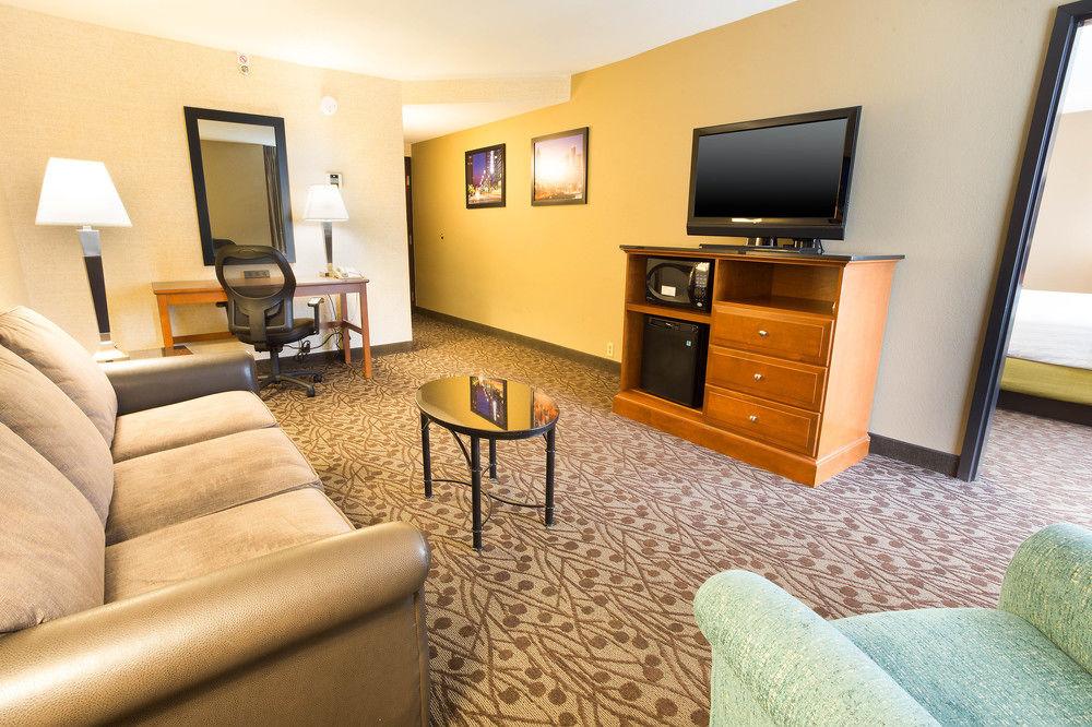 Drury Inn Suites Atlanta Airport Pet Policy