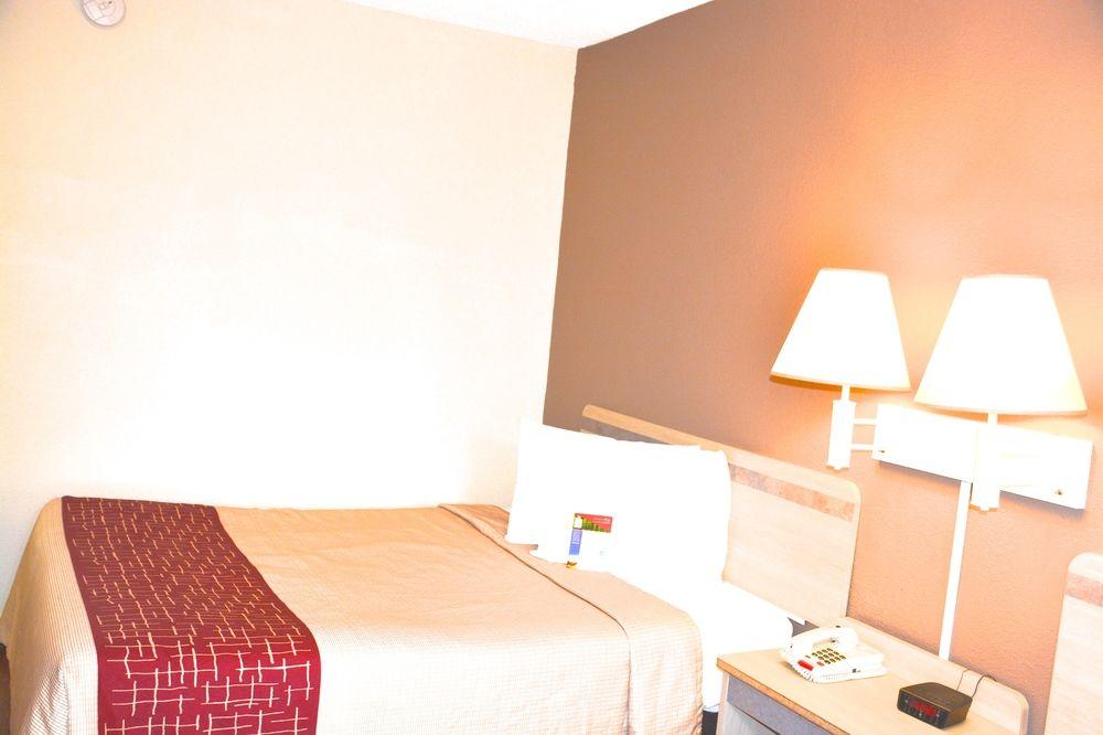 Red Roof Inn Walterboro Pet Policy