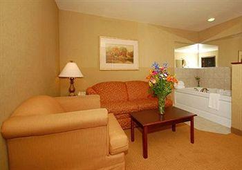 Comfort Suites Foxfire Pet Policy