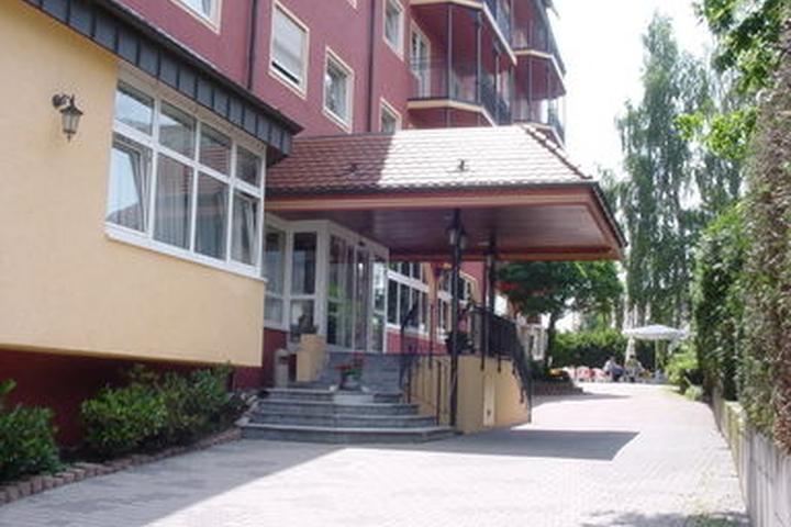 Pet Friendly Hotels In Sindelfingen De Bringfido