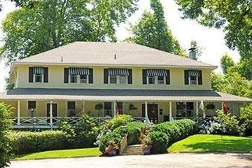 Pet Friendly Hotels In Saluda Nc Bringfido