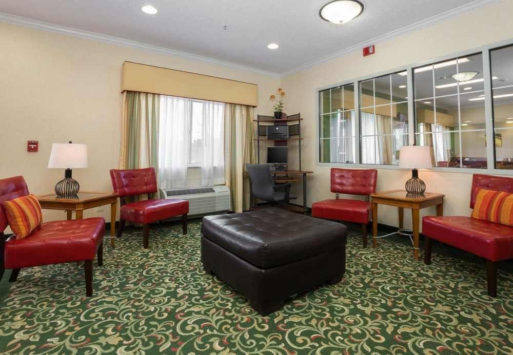 Wingate By Wyndham Independence Pet Policy
