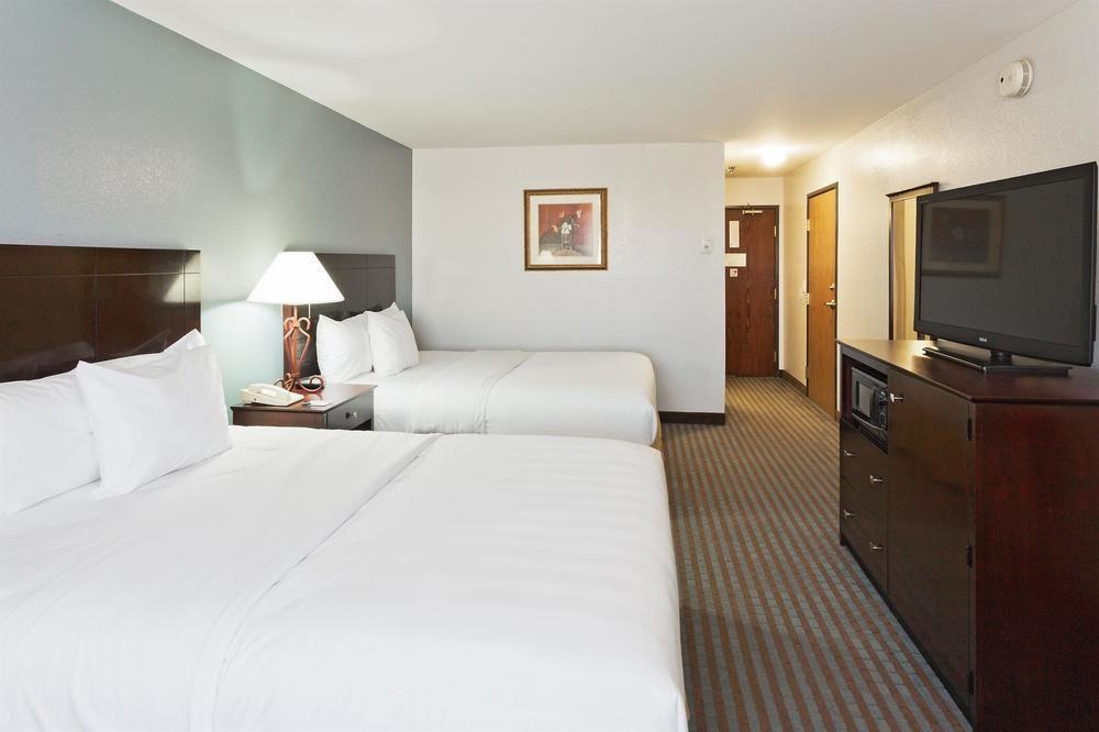 La Quinta Inn Las Vegas Nellis Pet Policy