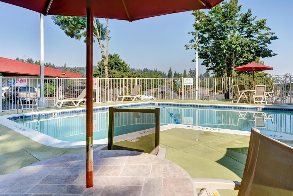 Motel 6 Eugene South Pet Policy