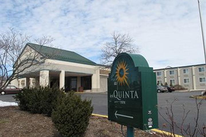 Pet Friendly La Quinta Inn & Suites Aberdeen APG