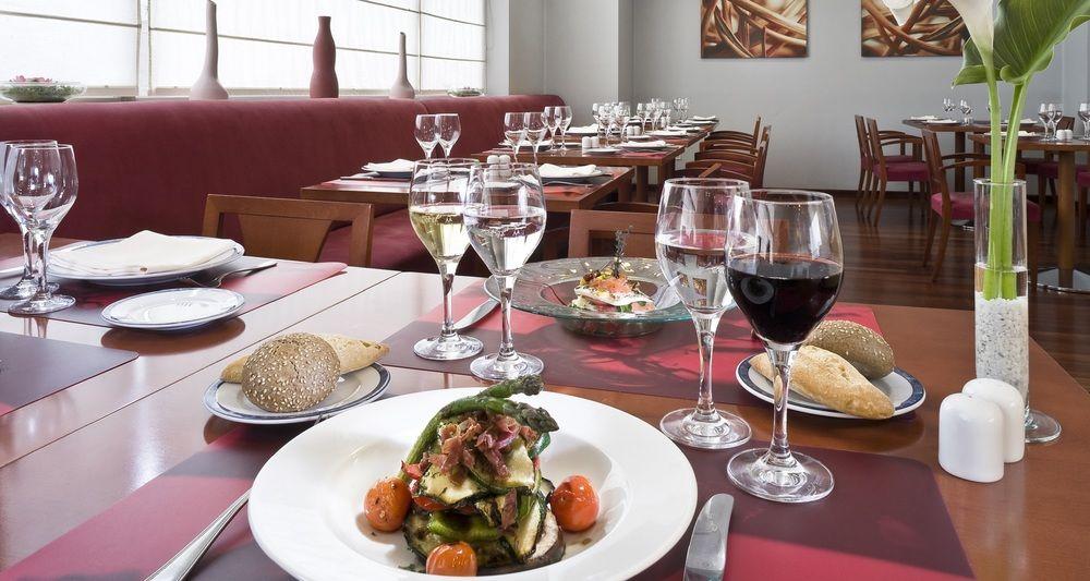 Hesperia Vigo Hotel Pet Policy