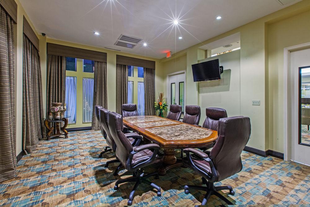 Hilton Garden Inn South Padre Island Pet Policy