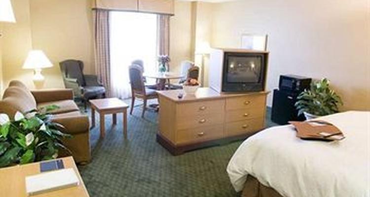 Hampton Inn New Orleans St Charles Ave Pet Policy