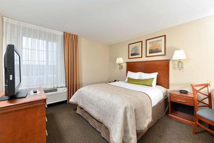 Pet Friendly Candlewood Suites Chambersburg