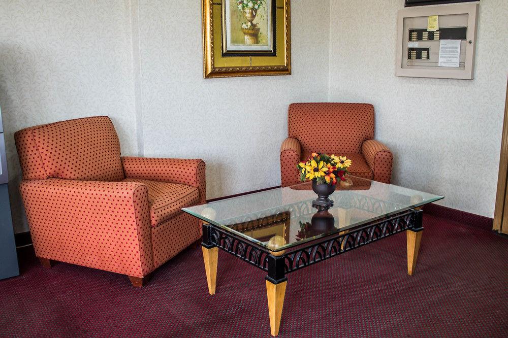 Econo Lodge Wooster Pet Policy