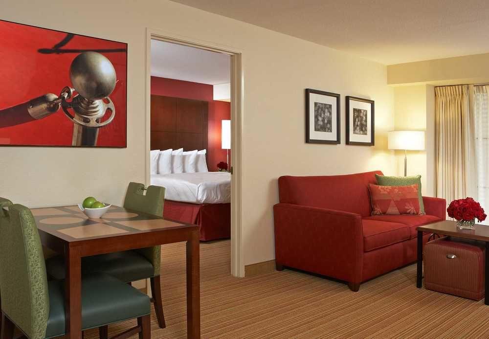 Pet Friendly Hotels Beverly Hills - Beverly Hills Marriott Los Angeles