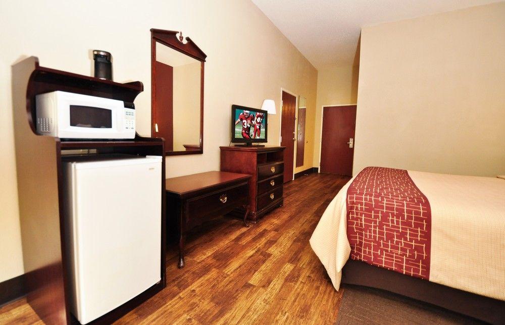 Red Roof Inn Carrollton Pet Policy