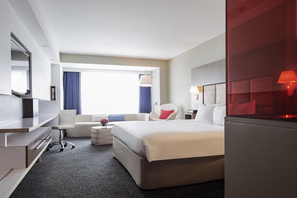 novotel-montreal-center-pet-policy