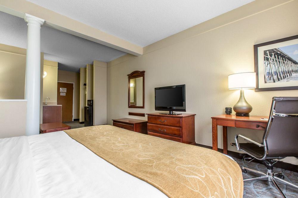 Comfort Suites Southport Pet Policy