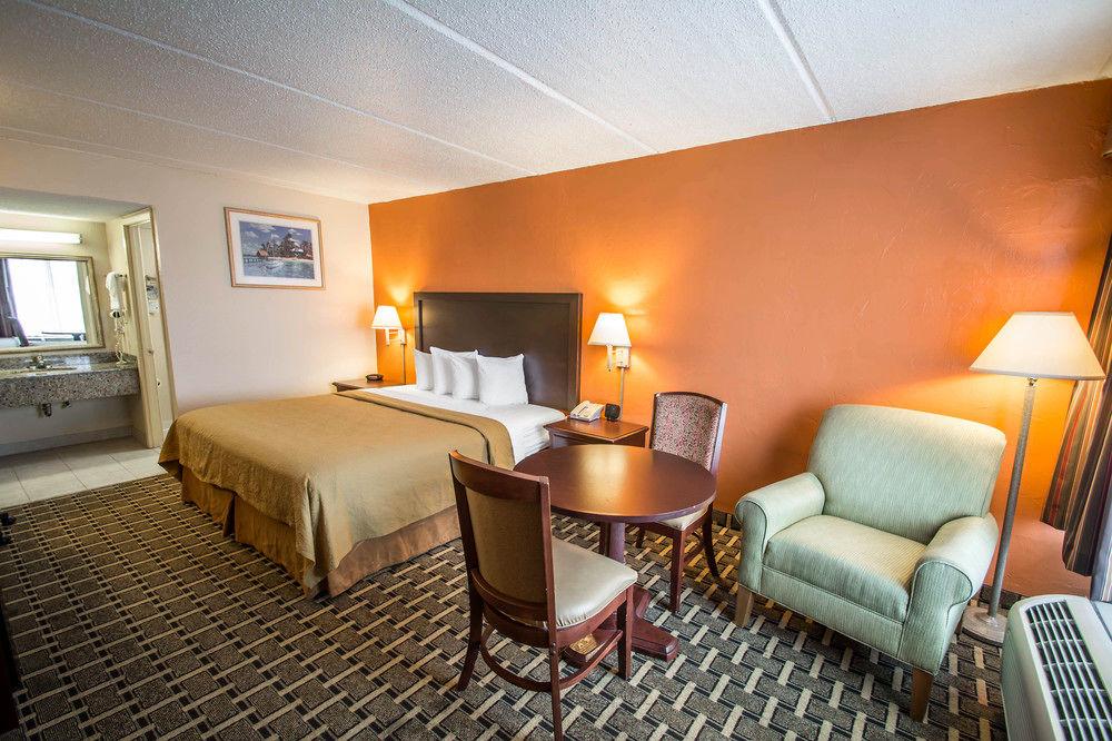 Quality Inn Suites Palatka Riverfront Pet Policy