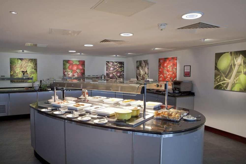 Doubletree By Hilton London Heathrow Airport Pet Policy