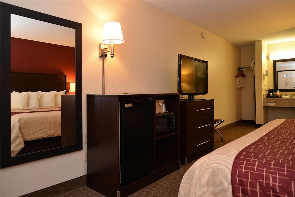 Red Roof Inn Cookeville Pet Policy