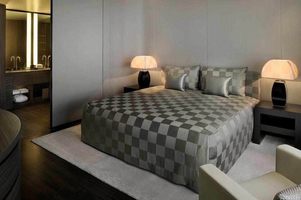 Armani Hotel Pet Policy