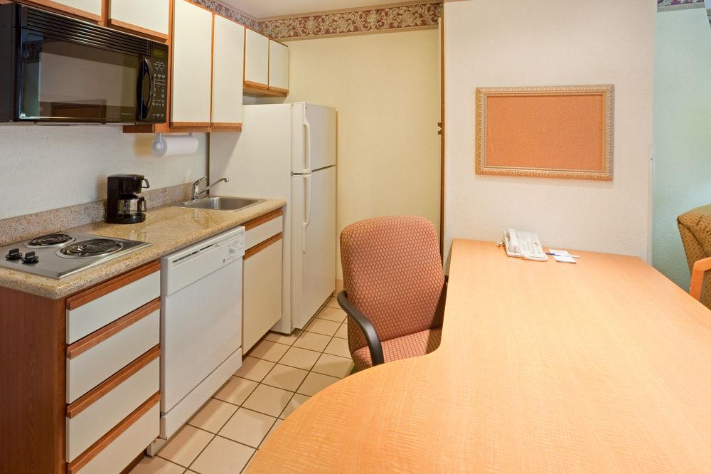 Pet Friendly Hotels In Tyler Tx Bringfido