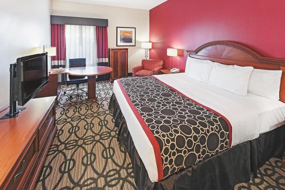 Pet Friendly Hotels In North Platte Ne Bringfido