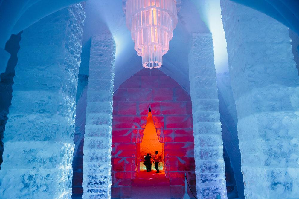 Hotel De Glace Pet Policy