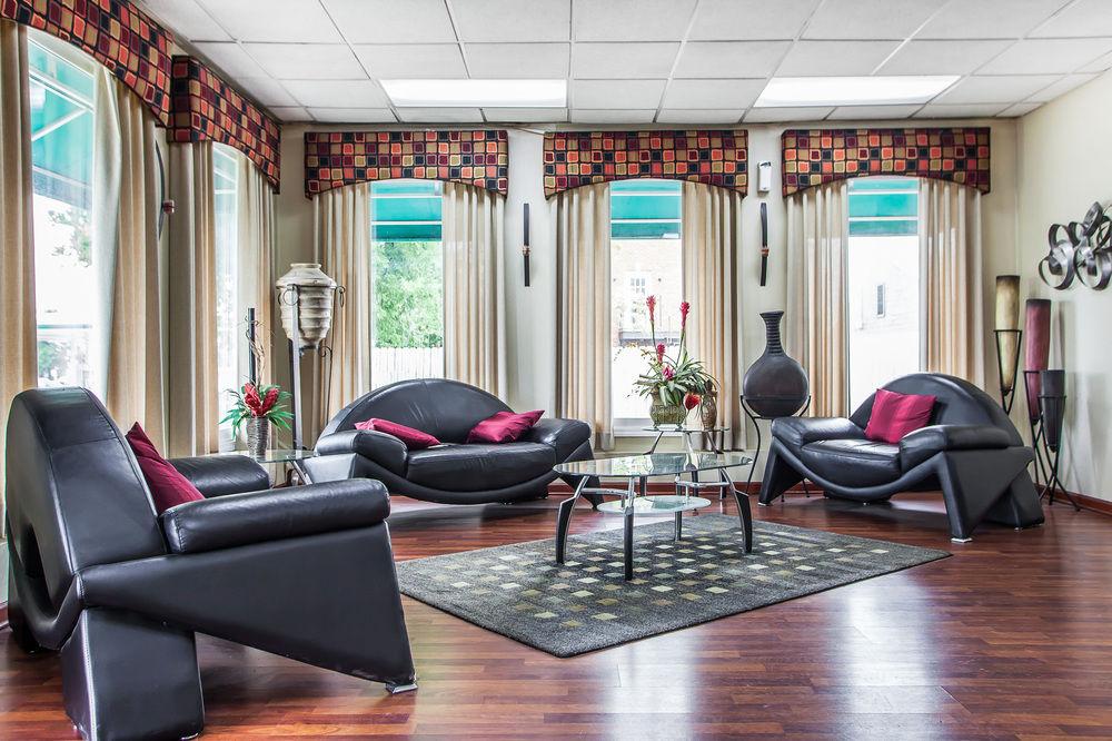 Quality Inn & Suites Franklin Pet Policy