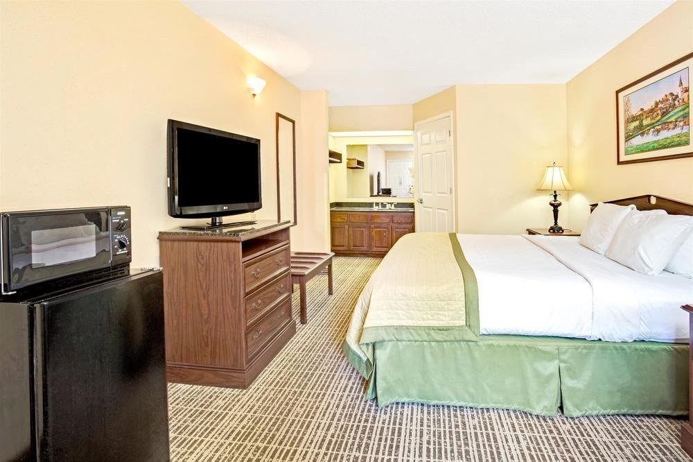 Baymont Inn Kingsland Pet Policy