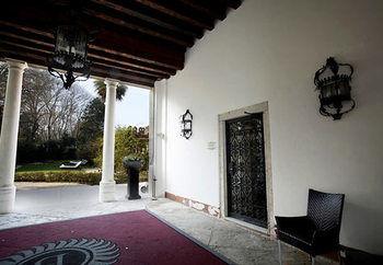 Pet Friendly Hotels In Italy Bringfido