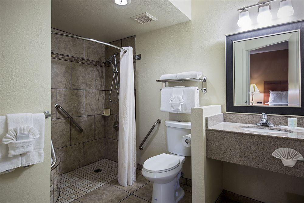 Comfort Suites At Sabino Canyon Pet Policy