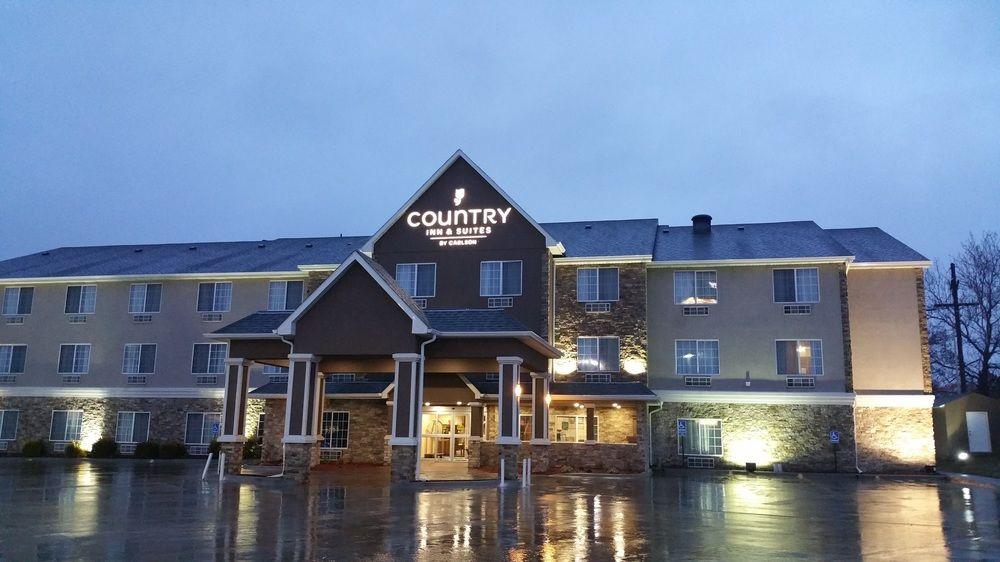 Country Inn Suites Topeka West Pet Policy