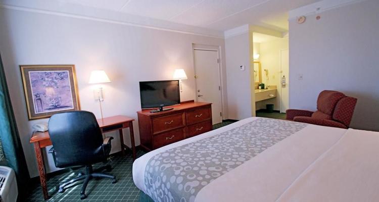 La Quinta Inn Suites Melbourne Pet Policy