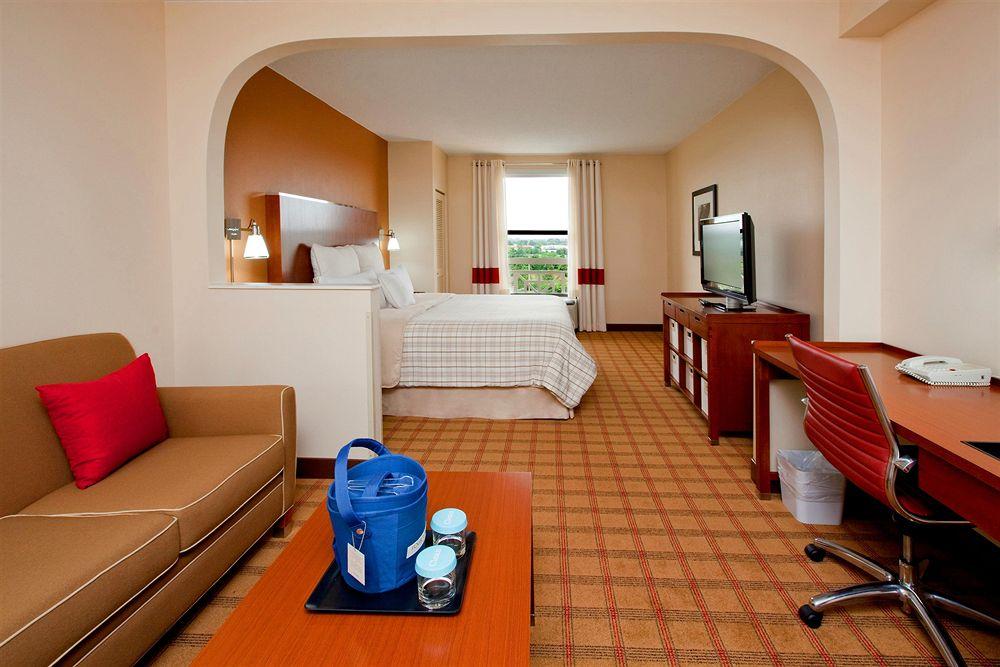 Four Points By Sheraton Charlotte Pineville Pet Policy