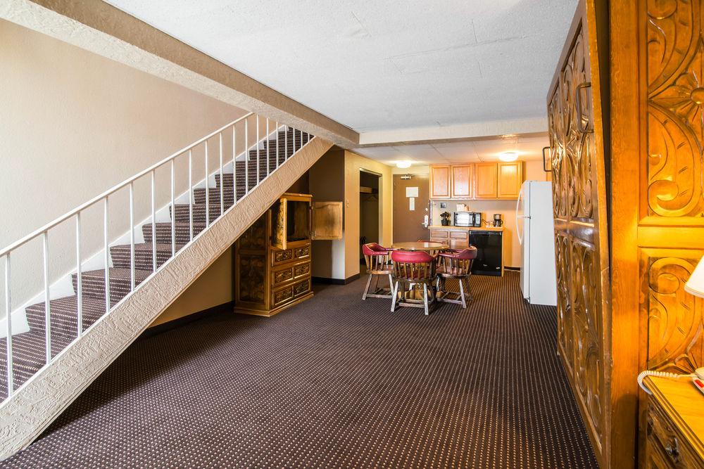 Quality Inn Taos Pet Policy