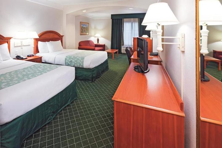 Pet Friendly Hotels In Arlington Tx Bringfido